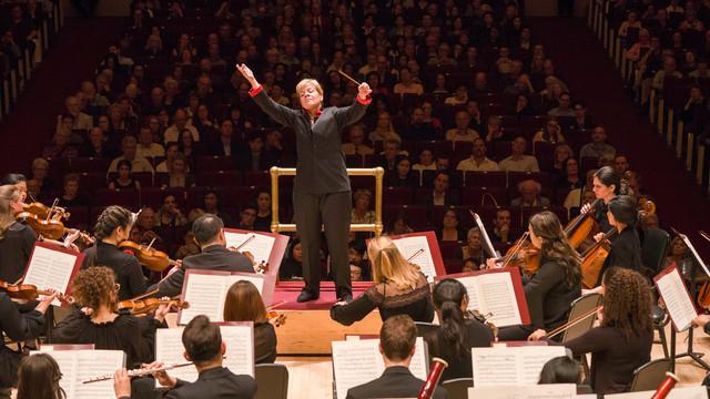 Juilliard Orchestra Conducted by Marin Alsop